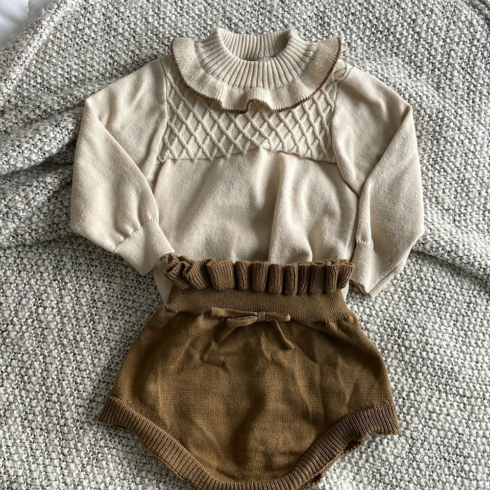 Sweat knit set with ruffle details - cream and brown - 6-9M